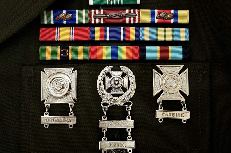 Army Driver and Mechanic Badge: Requirements, Types, and Qualification Process