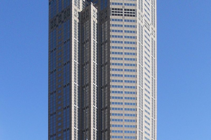 311 South Wacker Drive: Everything You Need to Know About Chicago’s Iconic Skyscraper